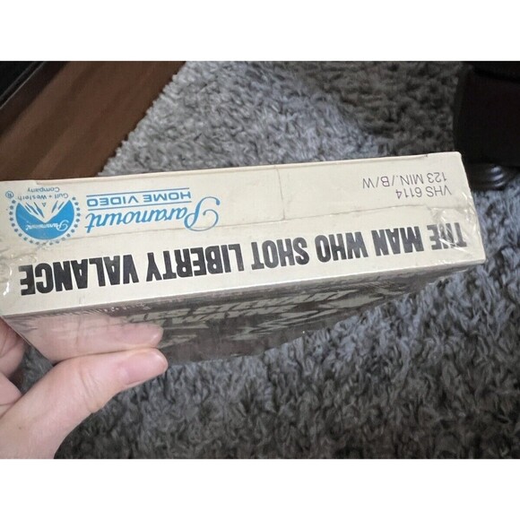The Man Who Shot Liberty Valance VHS SEALED Watermarks Paramount NO BARCODE 1979 - Picture 4 of 8